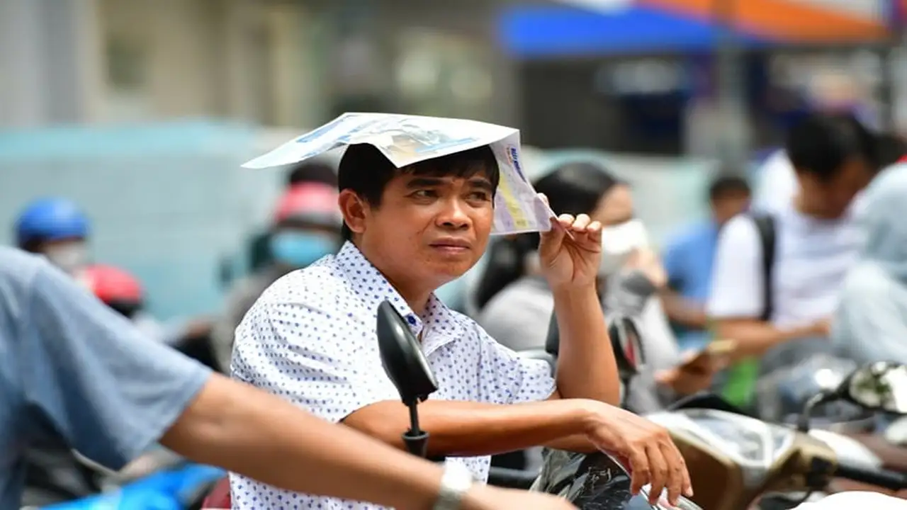 موجة حر شديدة تضرب البلاد بدرجات حرارة تتجاوز 40 درجة مئوية